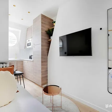 A Cocoon Just A Stone's Throw From The Arc De Triomphe Apartament Paryż